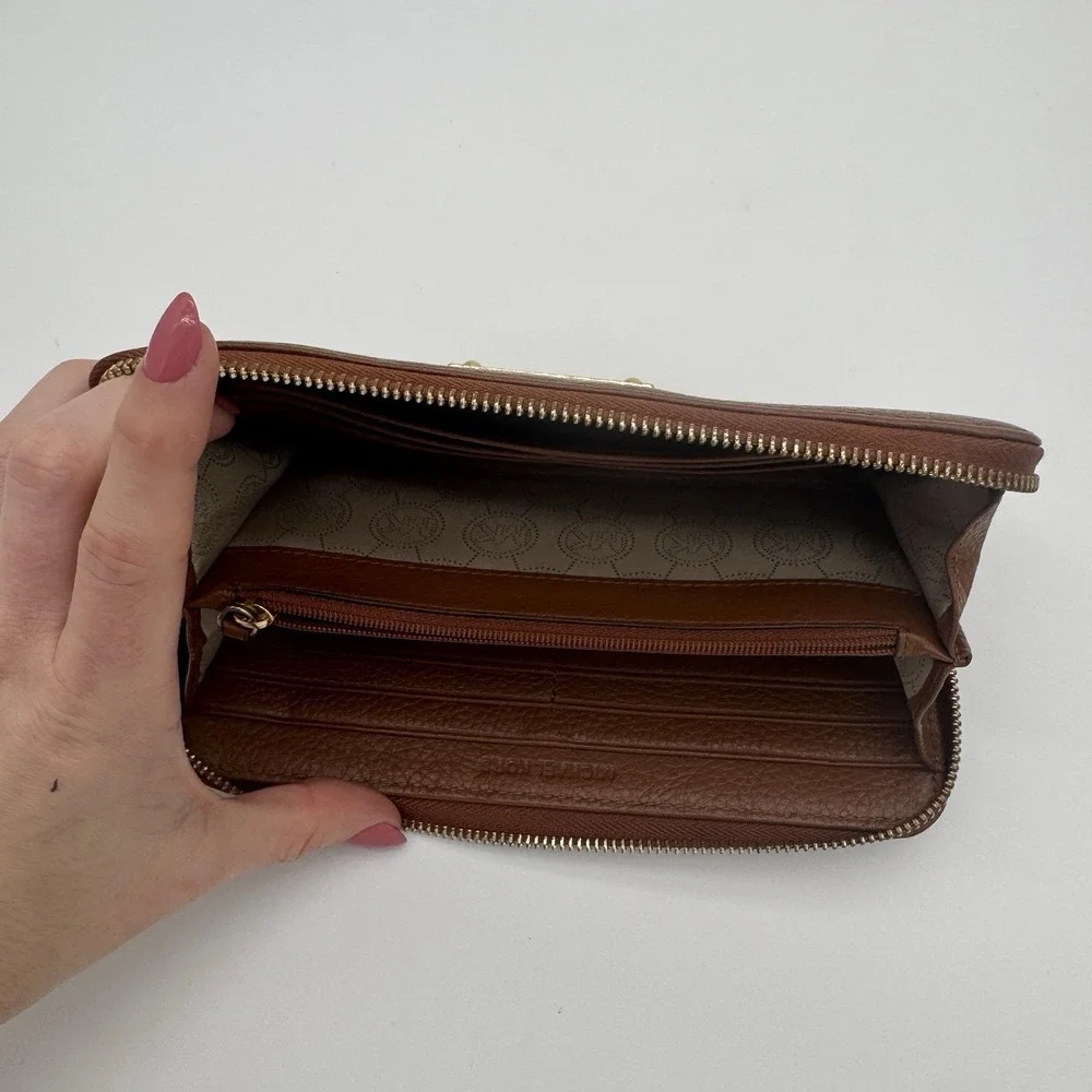 Michael Kors‎ Jet Set Brown Pebbled Leather Zip Around Wallet Gold Logo